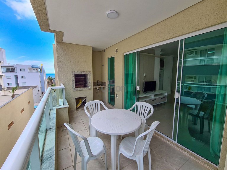 249 - Apartamento na praia de Bombas