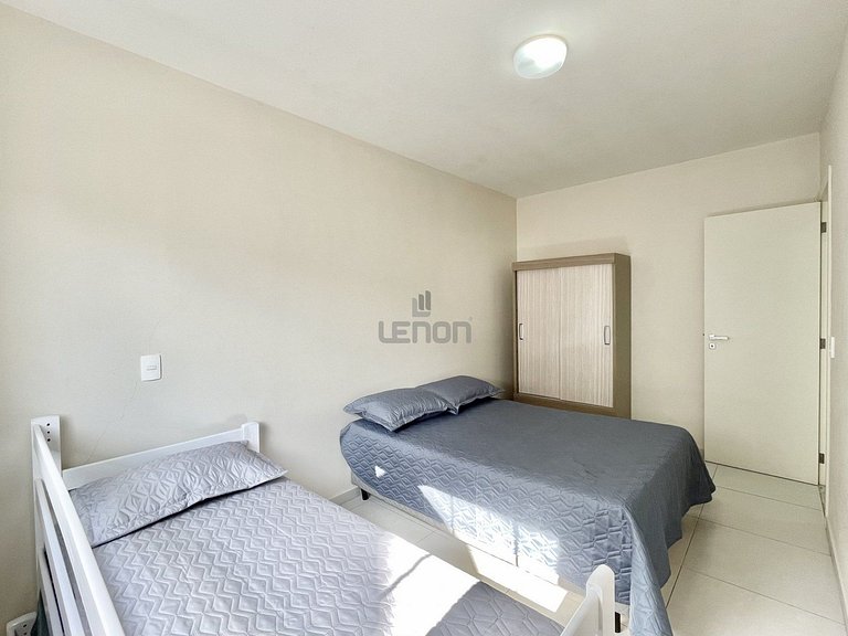 052 - Excelente apartamento em Bombas