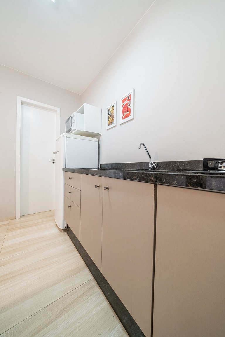 026 - Residencial com Piscina e Jacuzzi em Bombas