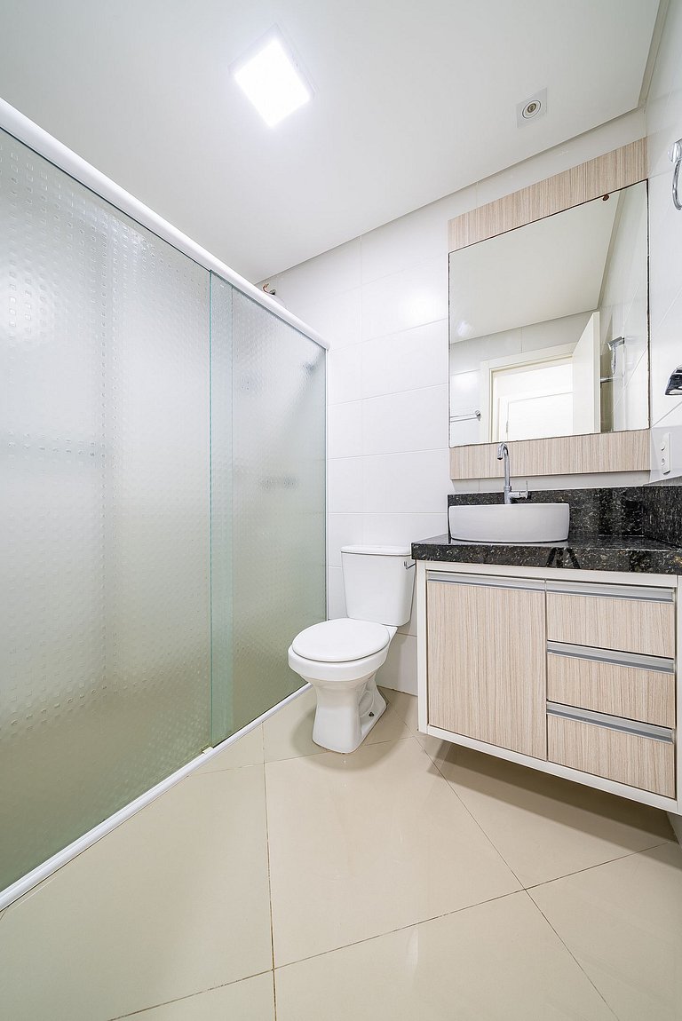 249 - Apartamento na praia de Bombas