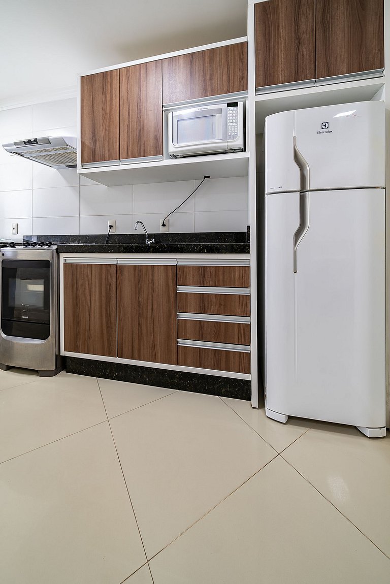 249 - Apartamento na praia de Bombas