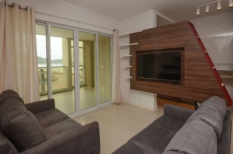 175 -  Cobertura Dúplex com Vista Mar em Mariscal