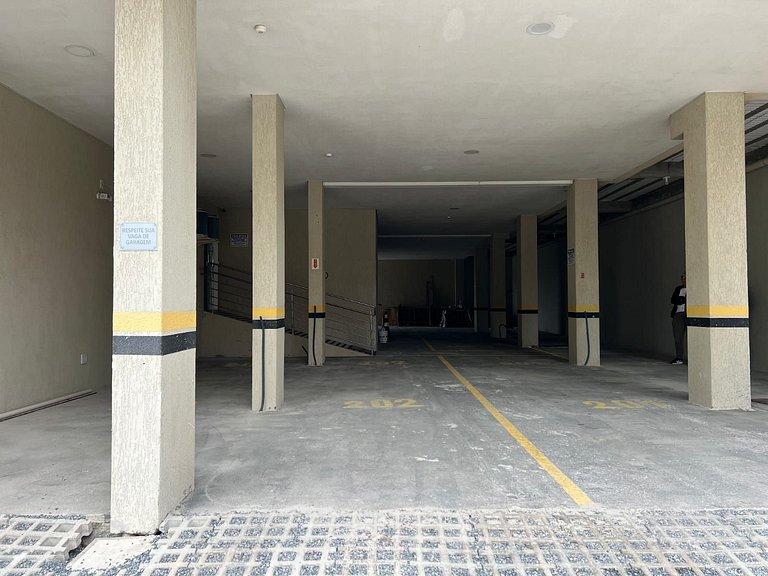 175 -  Cobertura Dúplex com Vista Mar em Mariscal