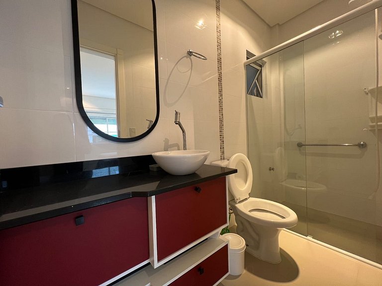 175 -  Cobertura Dúplex com Vista Mar em Mariscal