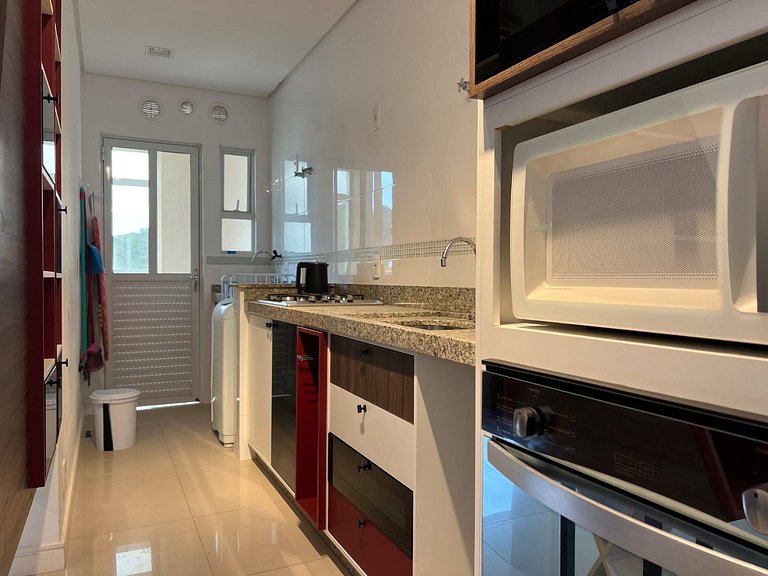 175 -  Cobertura Dúplex com Vista Mar em Mariscal