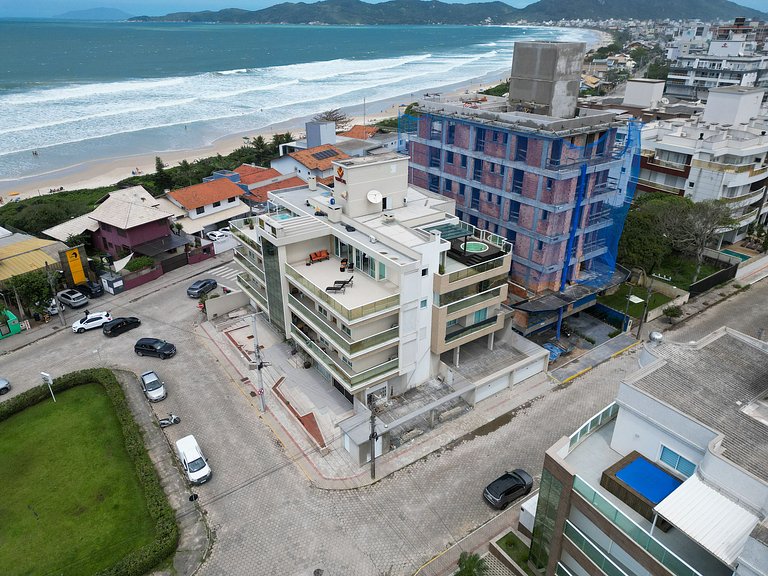 175 -  Cobertura Dúplex com Vista Mar em Mariscal