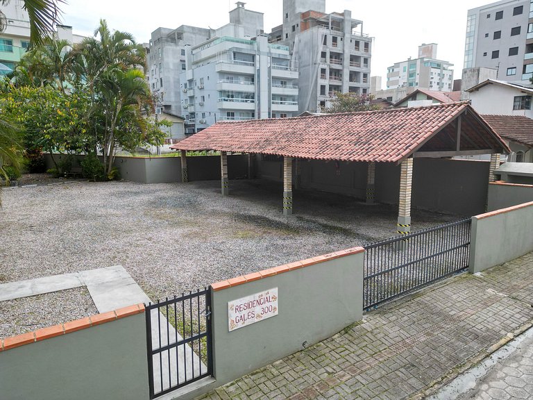 413 - Apartamento 2 quartos em Bombas