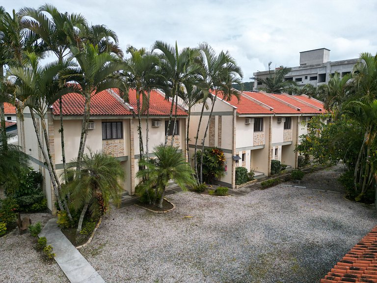 414 - Apartamento 2 quartos em Bombas