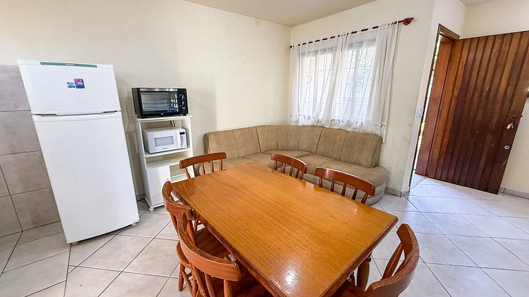 410 - Apartamento 2 quartos em Bombas