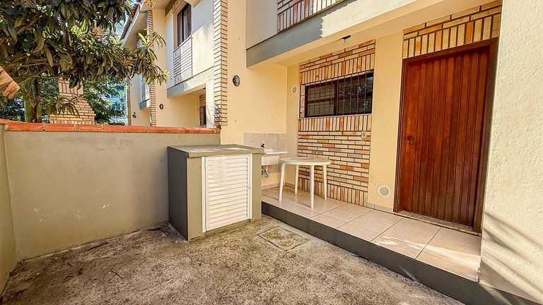 410 - Apartamento 2 quartos em Bombas