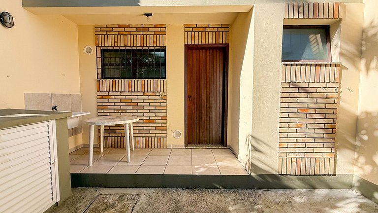412 - Apartamento 2 quartos em Bombas