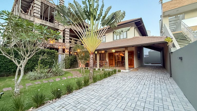 393 - Casa completa e espaçosa em Mariscal