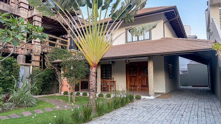 393 - Casa completa e espaçosa em Mariscal