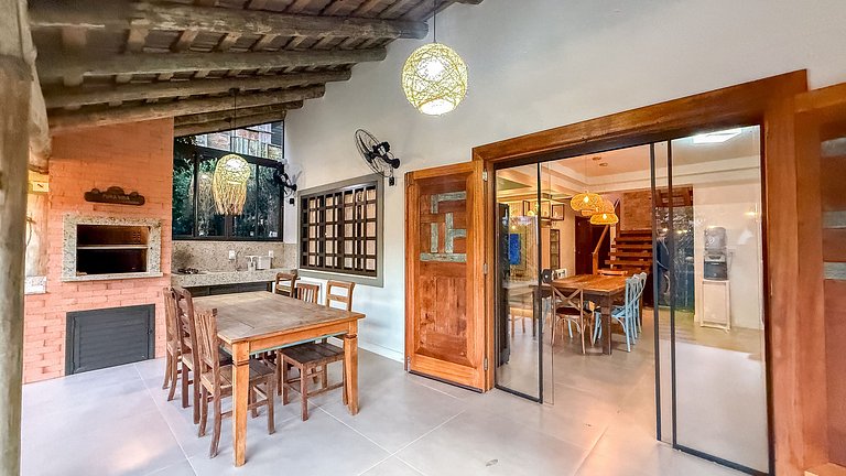 393 - Casa completa e espaçosa em Mariscal