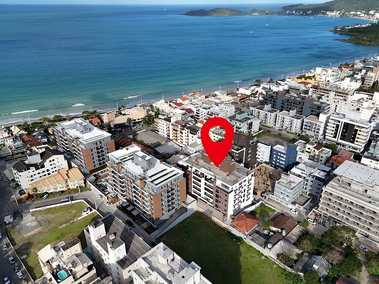 252 - Apartamento com piscina praia de Bombas