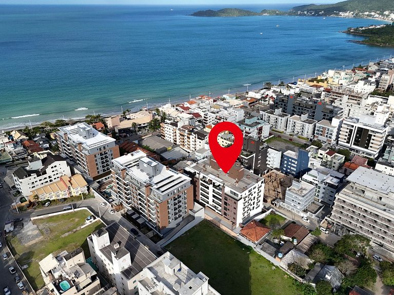 251- Apto 02 suítes em Bombas em Cond com piscina