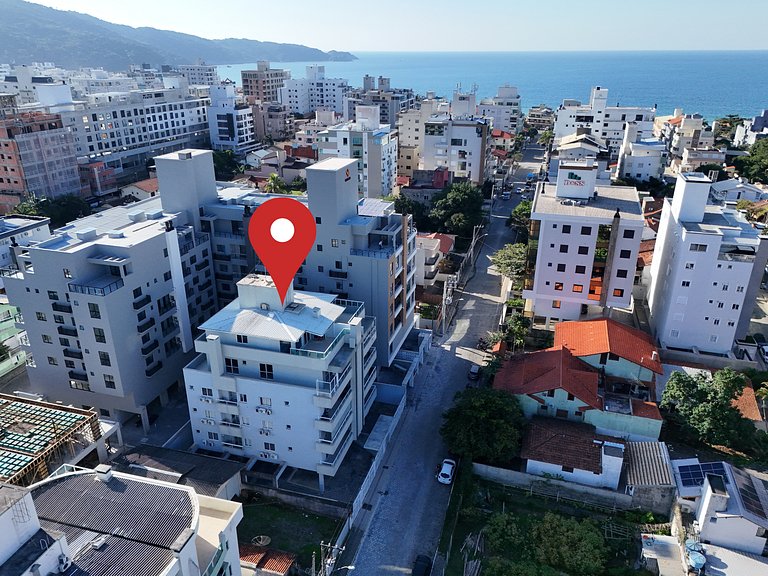 209- Apto com 2 dormitórios na praia de Bombas
