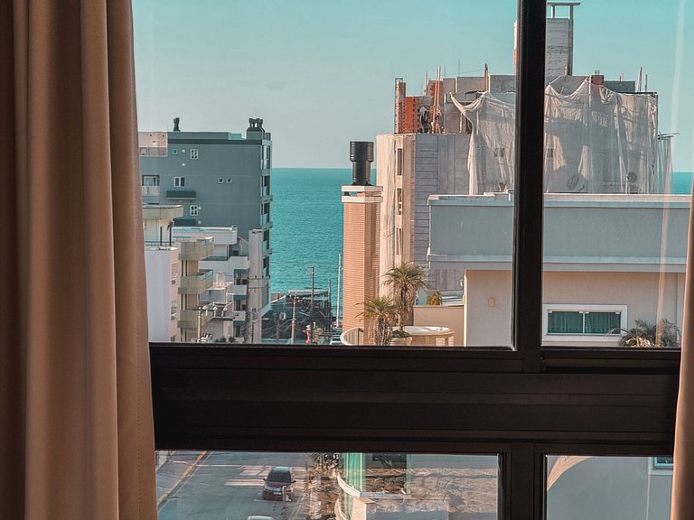 404 - Apartamento 2 suítes na praia de Bombas