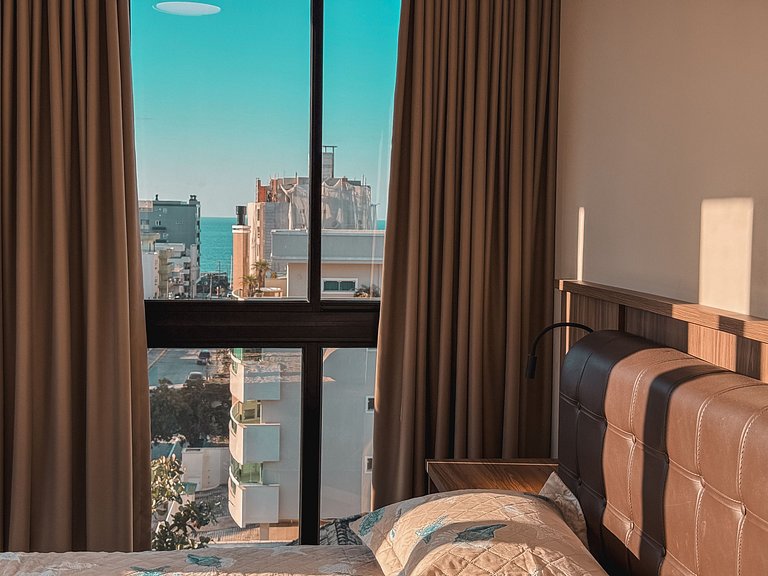 404 - Apartamento 2 suítes na praia de Bombas