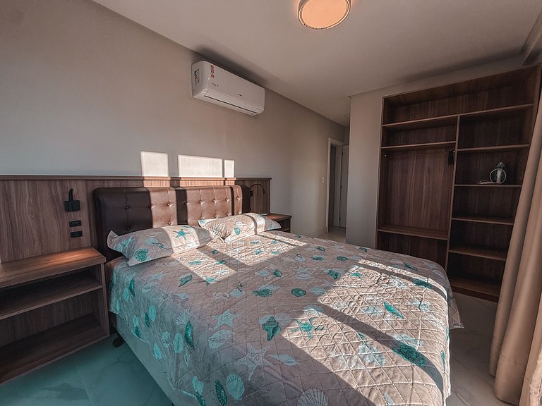 404 - Apartamento 2 suítes na praia de Bombas