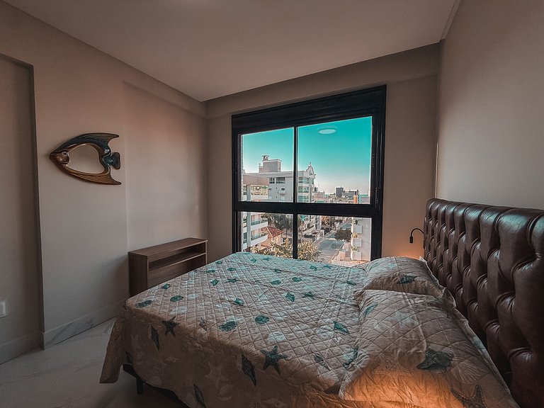 404 - Apartamento 2 suítes na praia de Bombas
