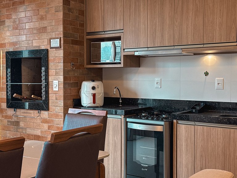 404 - Apartamento 2 suítes na praia de Bombas