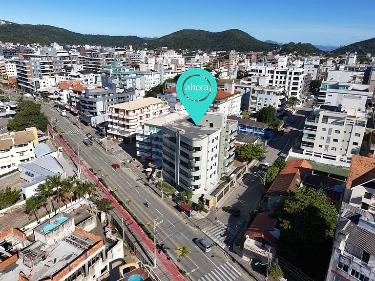 269 - Apto na Avenida a  50m da praia de Bombas