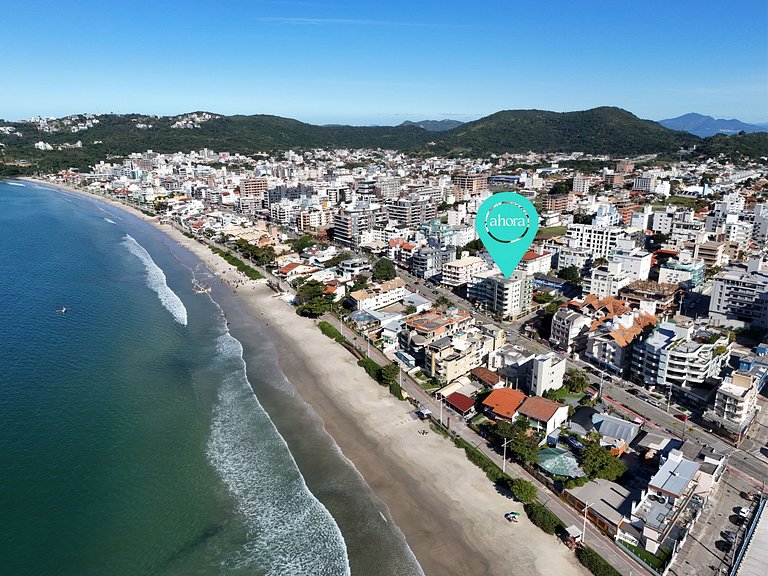 269 - Apto na Avenida a  50m da praia de Bombas