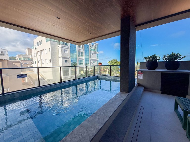 174 - Mariscal: Apto novo com 3 suítes e piscina