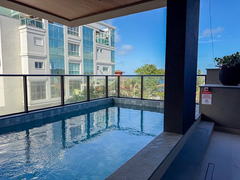 174 - Mariscal: Apto novo com 3 suítes e piscina