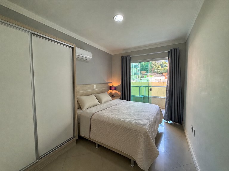 262 - Lindo apartamento da praia de Bombas