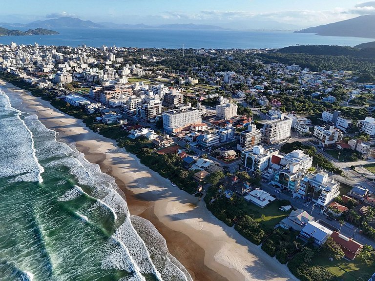 161 - Cobertura de Luxo com vista mar em Mariscal