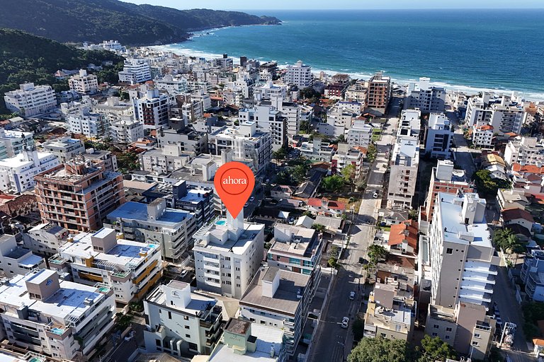 205- Apto com 3 suítes na praia de Bombas