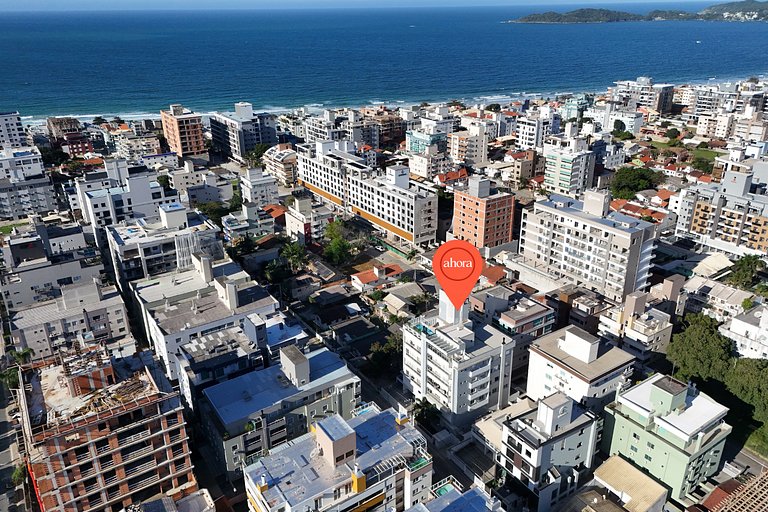 205- Apto com 3 suítes na praia de Bombas
