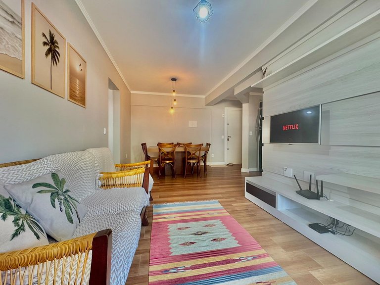 207 - Apartamento em Bombas a 150 metros da Praia