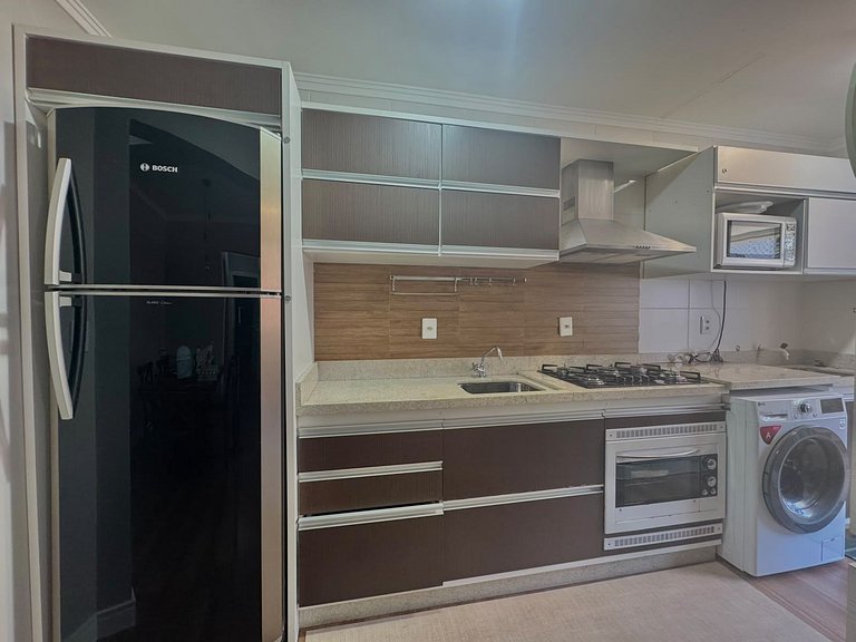 207 - Apartamento em Bombas a 150 metros da Praia