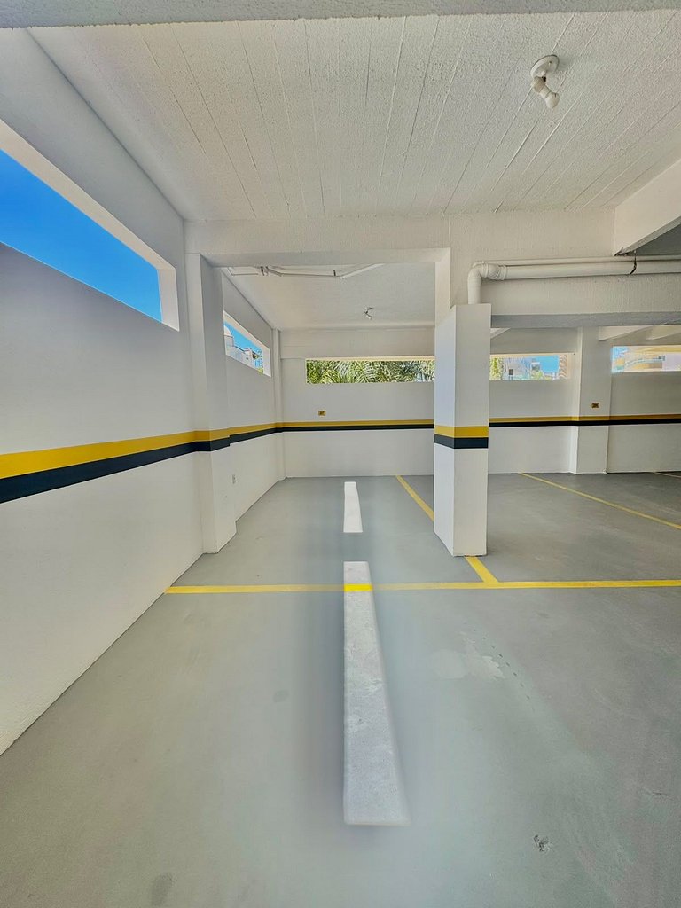 207 - Apartamento em Bombas a 150 metros da Praia