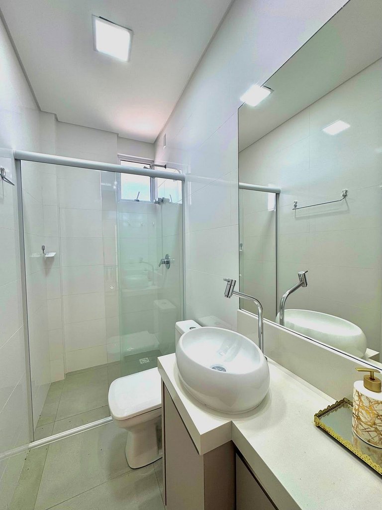 187 - Lindo apartamento a 50m da praia de Mariscal