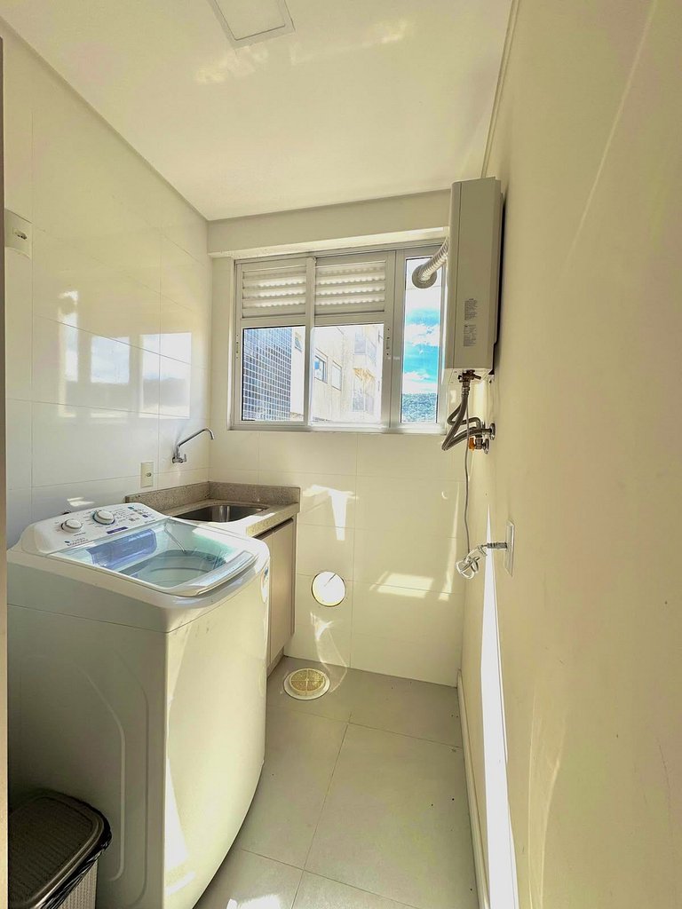187 - Lindo apartamento a 50m da praia de Mariscal