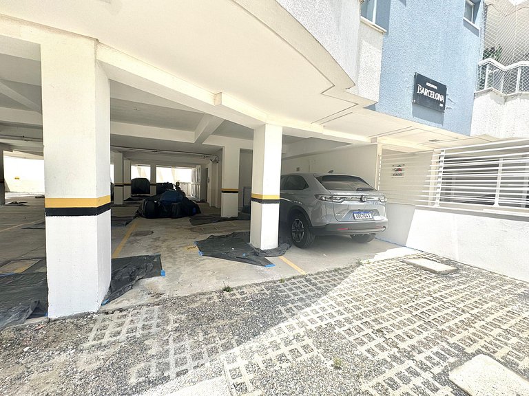 298 - Apto  2 dormitórios na Praia de Bombas